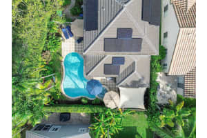 426 Fishtail Ter, Weston, FL 33327 Sold 01/02/25