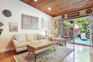 3345 Oak Dr 3345, Hollywood, FL 33021 Sold 12/09/24