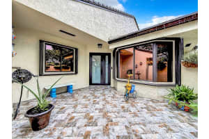 445 NW 97th Ave, Plantation, FL 33324 Sold 01/31/25