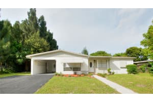 521 NE 45th Ct, Deerfield Beach, FL 33064 Sold 03/24/25