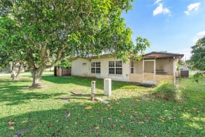 4701 NW 41st Ct, Lauderdale Lakes, FL 33319 Sold 01/08/25