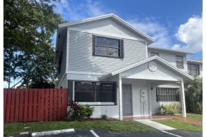 10651 NW 1st St, Pembroke Pines, FL 33026 Sold 01/31/25