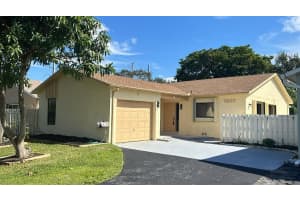 5822 Mirror Lakes Boulevard, Boynton Beach, FL 33472 Sold 12/27/24