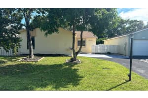 5822 Mirror Lakes Boulevard, Boynton Beach, FL 33472 Sold 12/27/24