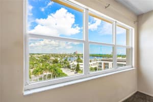 2555 NE 11th St PH08, Fort Lauderdale, FL 33304 Sold 04/15/25