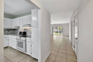 6731 Cypress Rd 111, Plantation, FL 33317 Sold 12/09/24