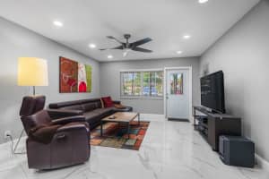 1940 NE 2nd Ave 114J, Wilton Manors, FL 33305 Sold 12/23/24