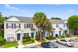 5510 Parade Pl 25, Margate, FL 33063 Sold 11/22/24