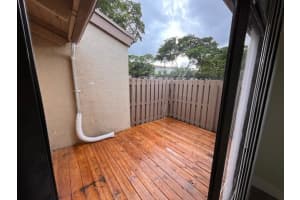 8113 SW 24th St 8113, Davie, FL 33324 - MLS#F10467144
