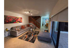 5525 Nw 59th Place, Tamarac