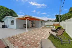 2940 NE 9th Ter, Pompano Beach, FL 33064 Sold 11/18/24
