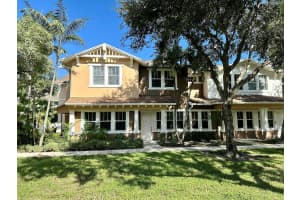 975 Millbrae Ct 2, West Palm Beach, FL 33401 Sold 02/28/25