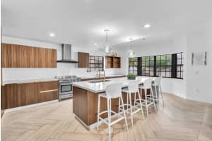 8553 NW 164th St, Miami Lakes, FL 33016 Sold 11/29/24