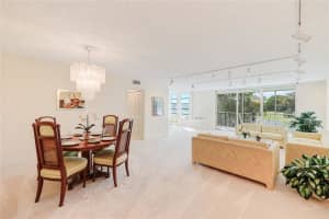 3980 Oaks Clubhouse Dr 207, Pompano Beach, FL 33069 Sold 02/20/25