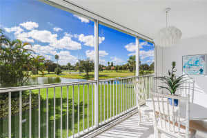 3980 Oaks Clubhouse Dr 207, Pompano Beach, FL 33069 Sold 02/20/25