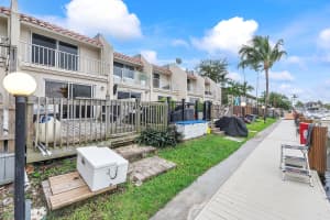 1851 SE 4th St 1851, Pompano Beach, FL 33060 Sold 03/28/25
