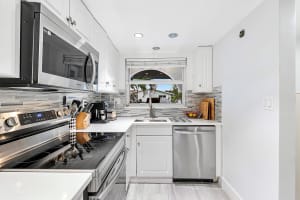 1851 SE 4th St 1851, Pompano Beach, FL 33060 Sold 03/28/25