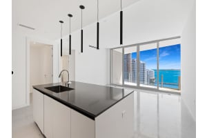 300 Biscayne Blvd Way 2306, Miami, FL 33131 Sold 06/24/25