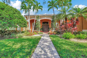 13161 SW 40th St, Davie, FL 33330, Sold 01/23/25