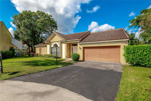 7509 Live Oak Dr, Coral Springs, FL 33065 Sold 12/31/24