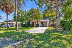 226 SE 2nd Ave, Boynton Beach, FL 33435 Sold 12/13/24
