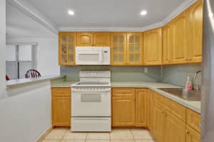 17620 Atlantic Blvd 211, Sunny Isles Beach, FL 33160 Sold 07/23/25