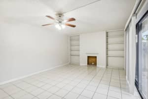 172 Lake Arbor Dr, Palm Springs, FL 33461 - MLS#F10467687