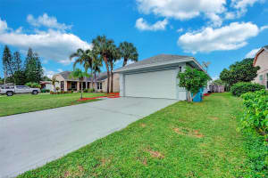 25 Heather Cove Dr, Boynton Beach, FL 33436 Sold 12/13/24