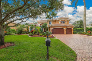 3002 E Lake Vista Cir, Davie, FL 33328 Sold 02/28/25