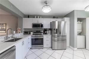 9537 Weldon Cir 304, Fort Lauderdale, FL 33321 Sold 04/15/25