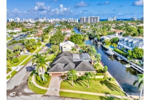 700 NE Bay Isle Dr, Boca Raton, FL 33487 Sold 01/10/25