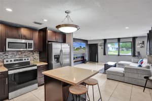 5212 NW 27th Ave, Tamarac, FL 33309 Sold 12/18/24
