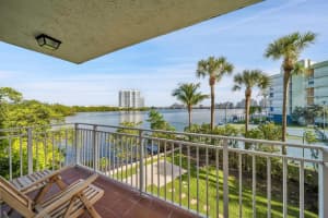 16590 NE 26th Ave 203, North Miami Beach, FL 33160 Sold 02/19/25