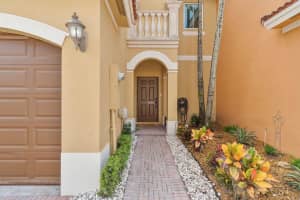 9072 SW 19th St 9072, Miramar, FL 33025 Sold 11/27/24