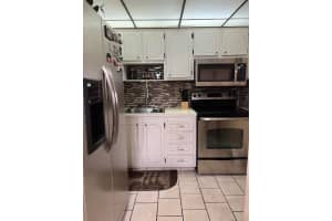 9081 Sunrise Lakes Blvd 216, Sunrise, FL 33322 Sold 12/13/24