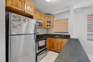 9375 SW 40th Ter 107, Miami, FL 33165 - MLS#F10468057