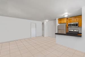 9375 SW 40th Ter 107, Miami, FL 33165 - MLS#F10468057