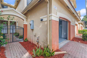 3817 Pond Apple Dr 3817, Weston, FL 33332 Sold 12/06/24
