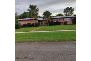 6800 Nw 7th St, Plantation