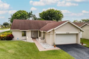 7730 Roble Ln, Lake Worth, FL 33467 Sold 01/10/25