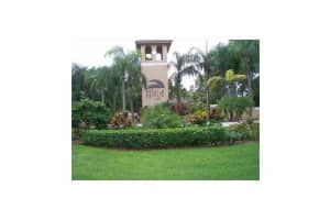 301 Palm Way 202, Pembroke Pines, FL 33025 Sold 01/06/25