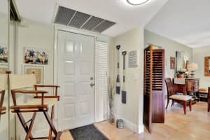 4124 S Carambola Cir S 2125, Coconut Creek, FL 33066 Sold 03/17/25