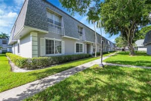 300 NW 69th Ave 259, Plantation, FL 33317 Sold 04/14/25