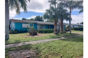 500 SE 3rd Pl, Deerfield Beach, FL 33441 Sold 05/15/25