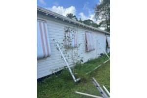 127 NE 8th St, Pompano Beach, FL 33060 Sold 01/28/25