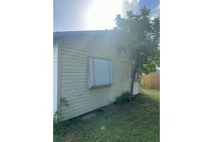 127 NE 8th St, Pompano Beach, FL 33060 Sold 01/28/25