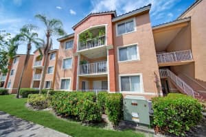 3854 Lyons Rd 208, Pompano Beach, FL 33073 Sold 02/21/25