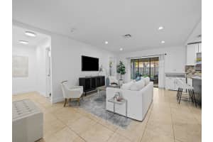 318 SW 33rd Ave, Deerfield Beach, FL 33442 Sold 12/19/24