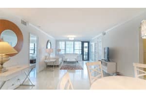 5225 Collins Avenue, Miami Beach, FL 33140 - MLS#F10468514