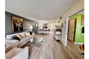 8961 S Hollybrook Blvd 210, Pembroke Pines